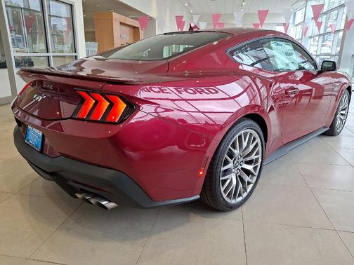 2025 Ford Mustang GT Premium