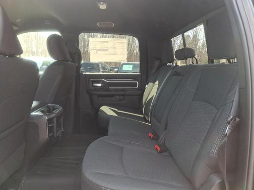 Diamond Black 2026 RAM 2500 Big Horn