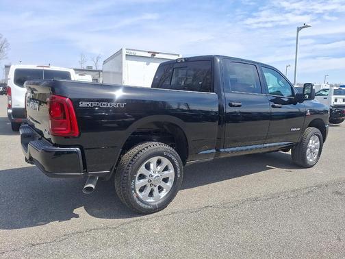 Diamond Black 2026 RAM 2500 Big Horn