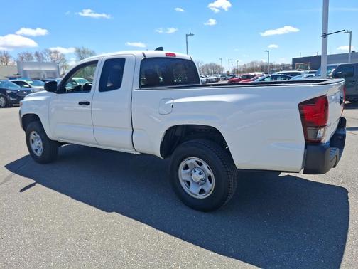 Super White 2022 Toyota Tacoma SR