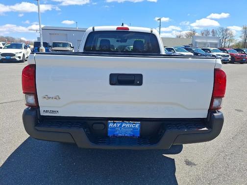 Super White 2022 Toyota Tacoma SR
