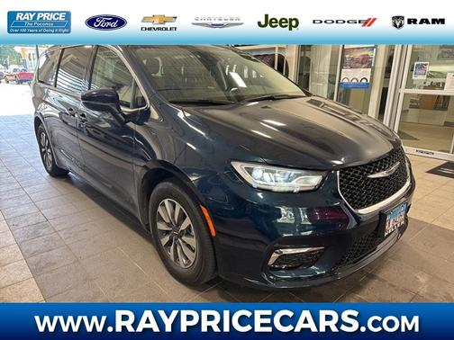2023 Chrysler Pacifica Hybrid Touring L
