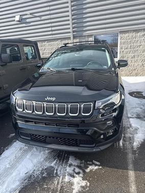 2022 Jeep Compass Latitude Lux