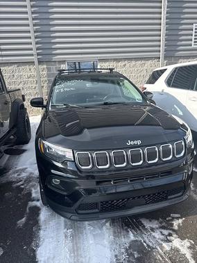 2022 Jeep Compass Latitude Lux