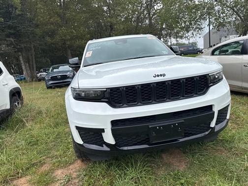 2022 Jeep Grand Cherokee L Laredo