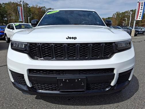 2022 Jeep Grand Cherokee L Laredo