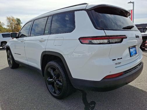 2022 Jeep Grand Cherokee L Laredo