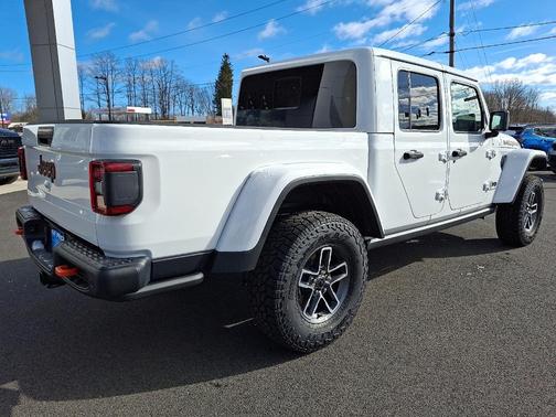 2026 Jeep Gladiator Mojave