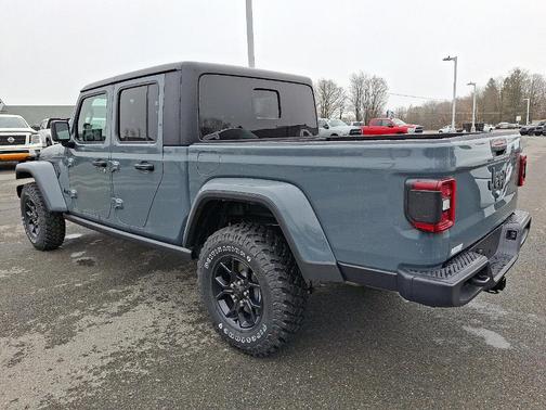 2026 Jeep Gladiator Sport
