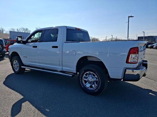 Bright White Clearcoat 2024 RAM 3500 Big Horn
