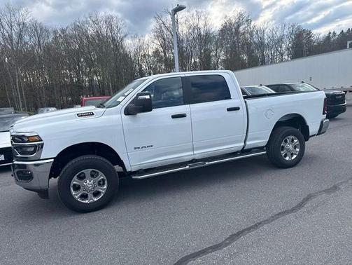 Bright White Clearcoat 2025 RAM 2500 Big Horn