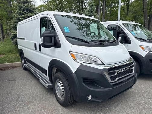 Bright White Clearcoat 2025 RAM ProMaster 2500 Base