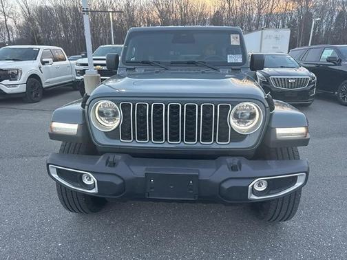 Anvil Clearcoat 2025 Jeep Wrangler 4xe Sahara