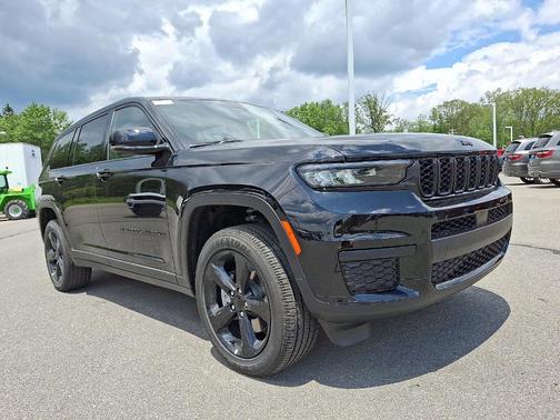 2025 Jeep Grand Cherokee L Laredo