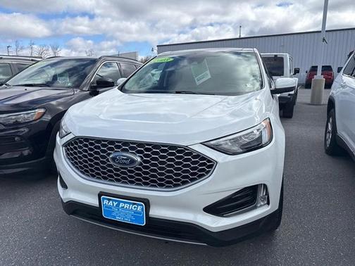 White Metallic 2023 Ford Edge SEL