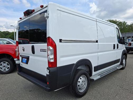 2023 RAM ProMaster 2500 Base