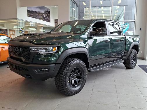 Serrano Red 2026 RAM 1500 RHO