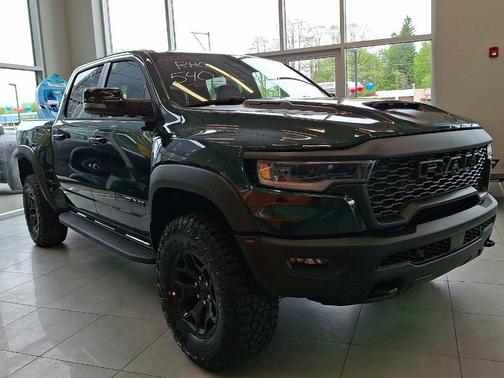 Serrano Red 2026 RAM 1500 RHO