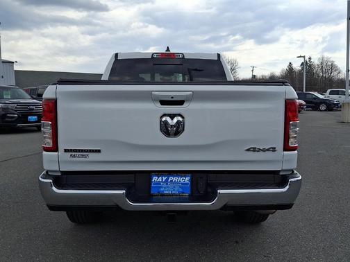 Bright White Clearcoat 2022 RAM 1500 Big Horn