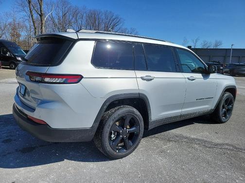 2024 Jeep Grand Cherokee L Laredo