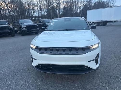 Bright White Clearcoat 2025 Jeep Wagoneer S Launch Edition