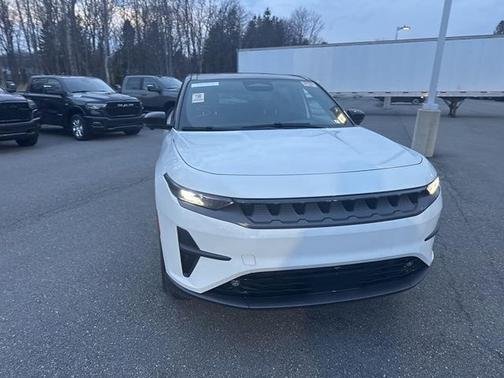 Bright White Clearcoat 2025 Jeep Wagoneer S Launch Edition