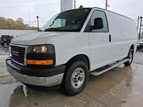 2023 GMC Savana 2500 Work Van