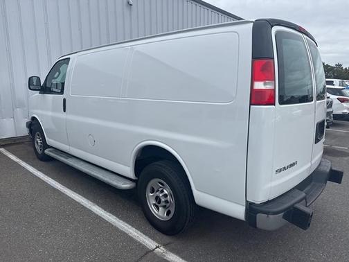 2023 GMC Savana 2500 Work Van