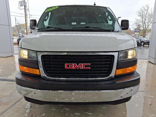 2023 GMC Savana 2500 Work Van