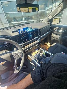 Sterling Gray Metallic 2025 Chevrolet Silverado 1500 LT