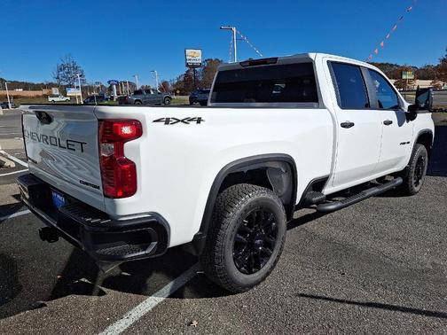 2026 Chevrolet Silverado 2500 Custom