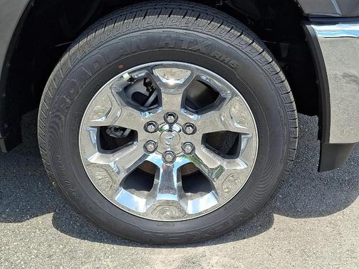 Granite Crystal Clearcoat Metallic 2026 RAM 1500 Big Horn