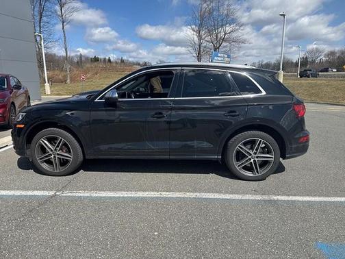 Mythos Black Metallic 2019 Audi SQ5 3.0T Premium