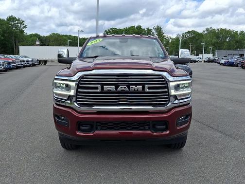 Delmonico Red Pearlcoat 2024 RAM 3500 Laramie