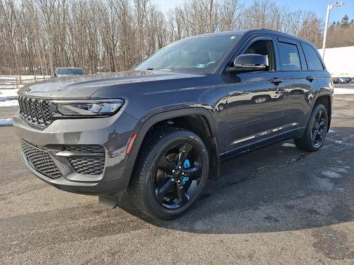 2023 Jeep Grand Cherokee Altitude