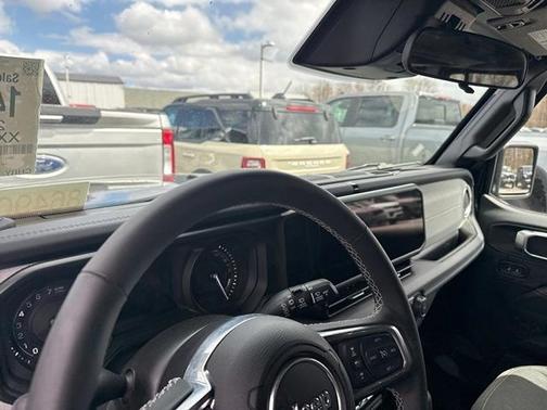 Black Clearcoat 2025 Jeep Wrangler 4xe Sahara