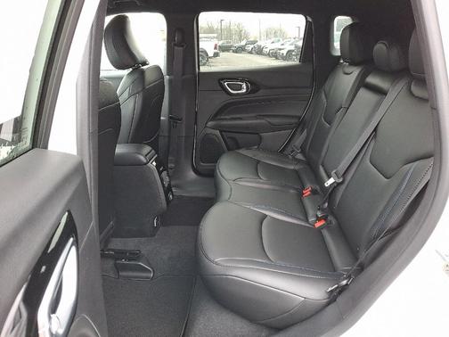 2026 Jeep Compass Limited Altitude