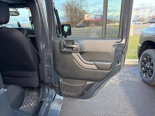 Rhino Clearcoat 2017 Jeep Wrangler Unlimited Sport