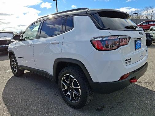 2026 Jeep Compass Trailhawk