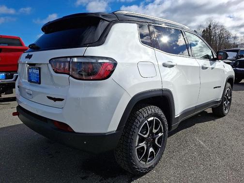 2026 Jeep Compass Trailhawk