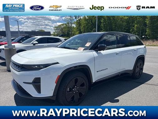Bright White Clearcoat 2024 Jeep Wagoneer S Launch Edition