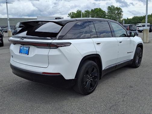 Bright White Clearcoat 2024 Jeep Wagoneer S Launch Edition