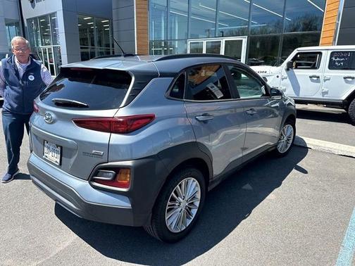 Silver 2021 Hyundai KONA SEL