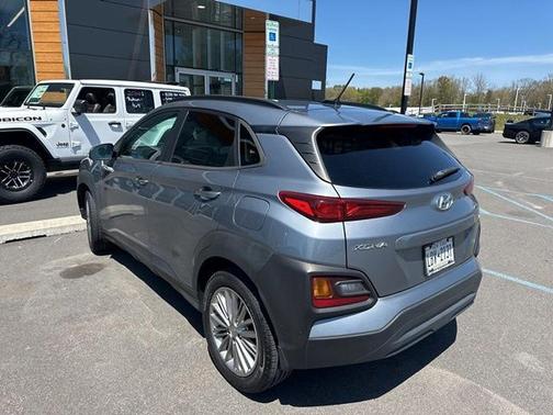 Silver 2021 Hyundai KONA SEL