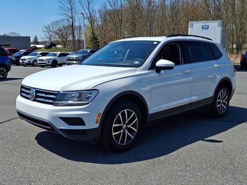 Pure White 2020 Volkswagen Tiguan 2.0T SE