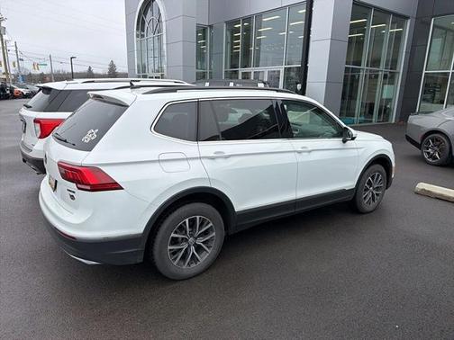 Pure White 2020 Volkswagen Tiguan 2.0T SE