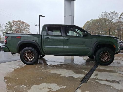 2023 Nissan Frontier PRO-4X