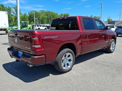 Delmonico Red Pearlcoat 2022 RAM 1500 Big Horn