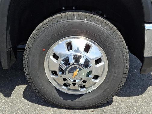 Sterling Gray Metallic 2026 Chevrolet Silverado 3500 LT
