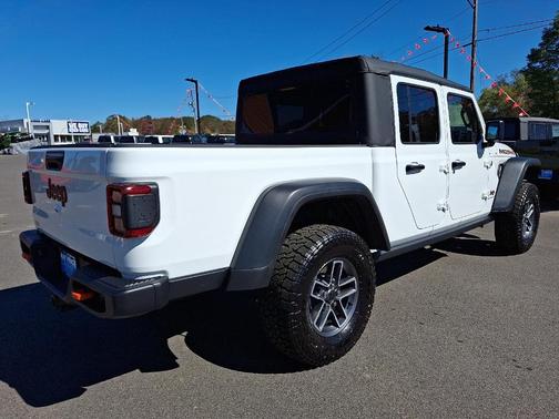 2025 Jeep Gladiator Mojave
